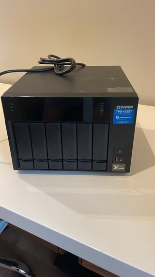 QNAP TVS-x72XT NAS Thunderbolt