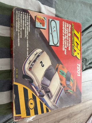 Pistas, mandos y transformadores de Scalextric TCR