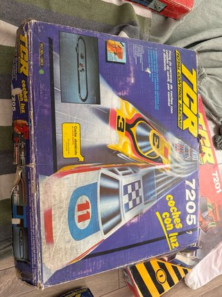 Pistas, mandos y transformadores de Scalextric TCR