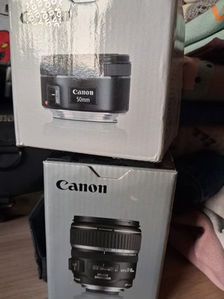 Pack Canon EOS 600D, objetivos, Flash y Accesorios