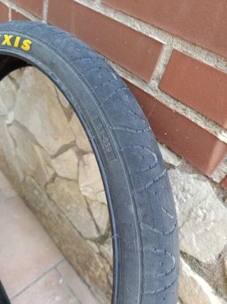 Cubierta Maxxis 26x2.5