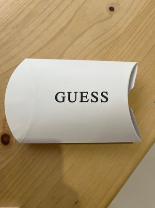 Pendientes Guess Dorados con Circonita