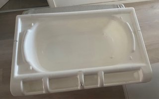 Cambiador y bañera para bebé Brevi