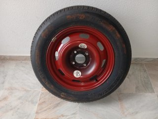 Llanta y neumático 195/65 R15 como nueva