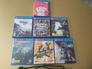 PS4 (PlayStation 4) con 2 mandos