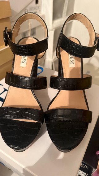 Sandalias Guess T-38,5  Tacón Plataforma