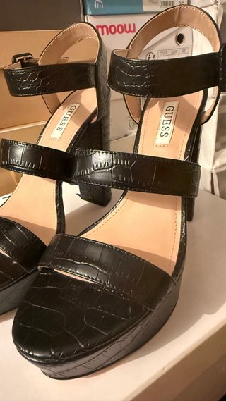 Sandalias Guess T-38,5  Tacón Plataforma