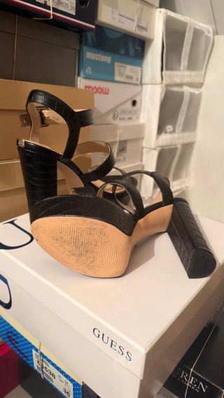 Sandalias Guess T-38,5  Tacón Plataforma