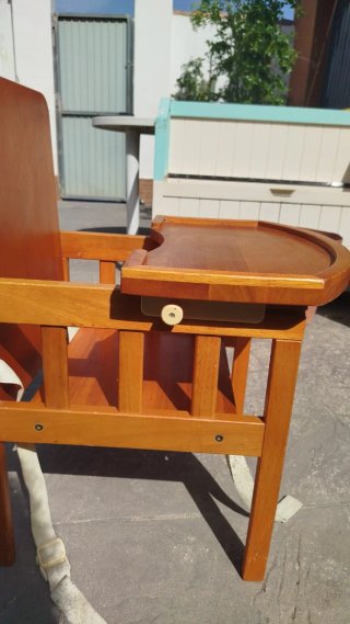 Trona de madera provenzal para bebé
