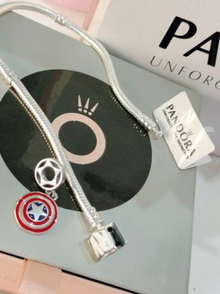 Pulsera Pandora Marvel Charm Capitán América
