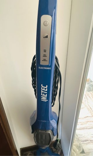 Aspirapolvere IMETEC blu