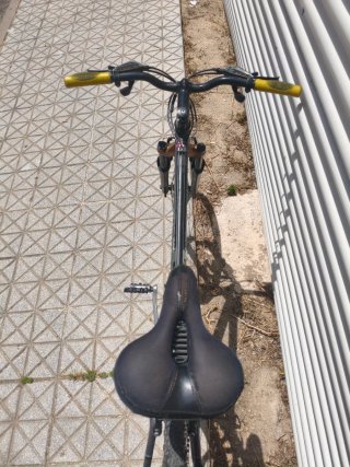 Bicicleta Btwin Gris.