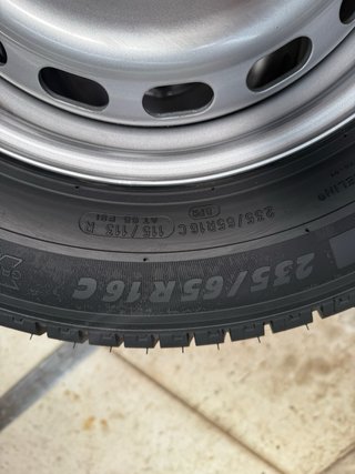 Ruedas Michelin 235/65/16 C Completas