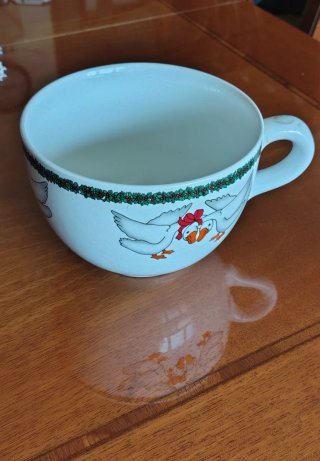 Tazze ceramica con oche natalizie