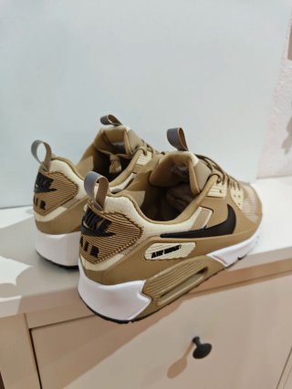 Nike Air Max 90 drift,a estrenar.Ultimo modelo.