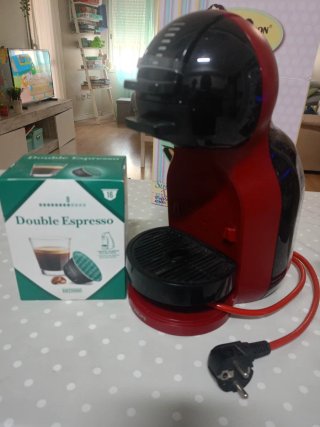 Cafetera Dolce Gusto + Cápsulas