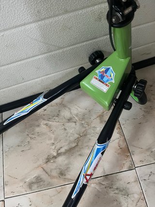 Patinete de 3 ruedas plegable. Como nuevo.