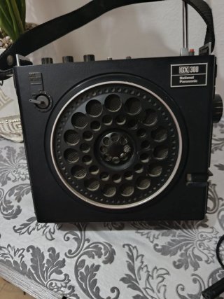 Radio Vintage National Panasonic GX 300