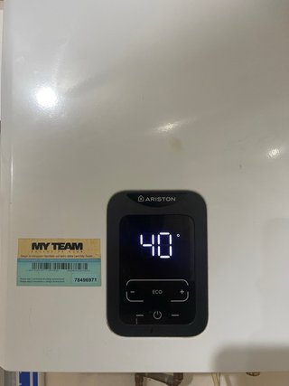 Calentador Ariston de agua a gas Butano
