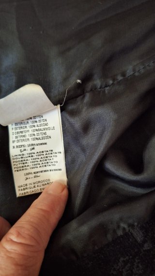 Chaquetón Desigual corto.