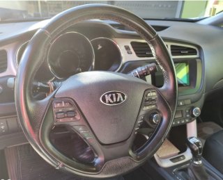 KIA Ceed finales 2013