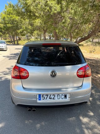 Volkswagen Golf 2005