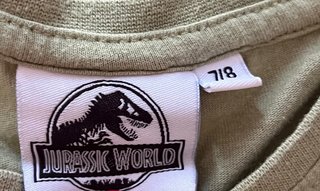T-shirt Jurassic World 7/8 anos