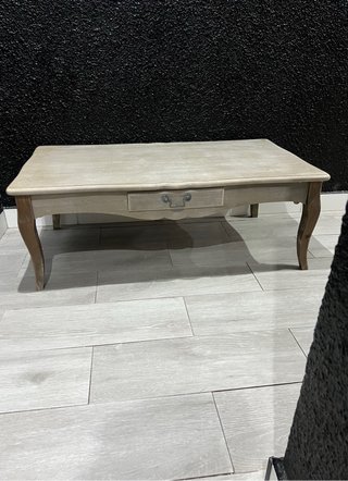 Mesa de centro de madera
