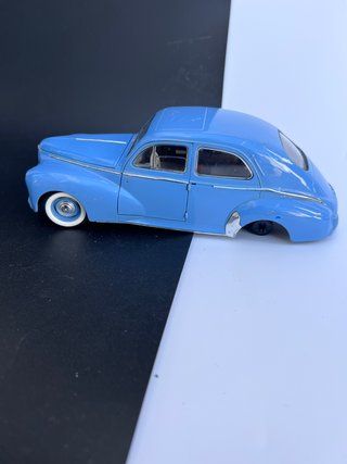Peugeot 203 Solido 1/18 (1954)