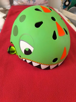 Casco y protectores patinaje/bicicleta infantil
