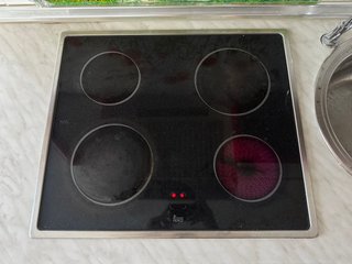 Conjunto Vitrocerámica y Horno Teka