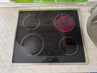 Conjunto Vitrocerámica y Horno Teka