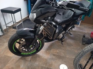 Kawasaki Z750 Negra