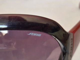 Gafas de sol Sting 90s negras y moradas