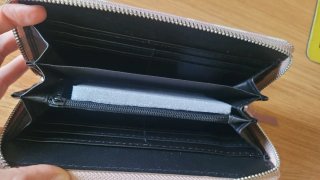 Cartera monedero con diseño de ondas