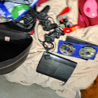 Lote 2 Consolas Sony PS3 y PS2 Negras