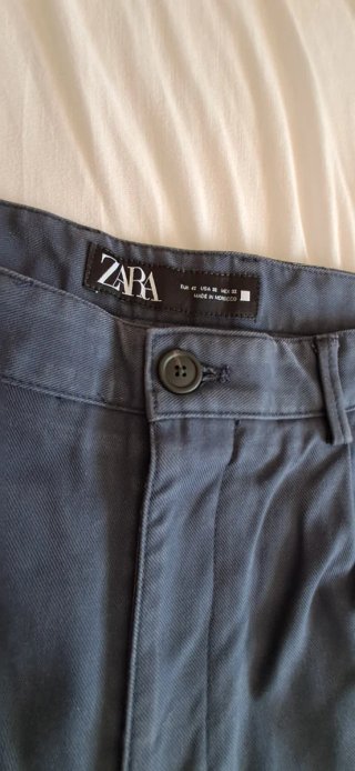 Calças Zara azul escuro slim fit tamanho EU 42