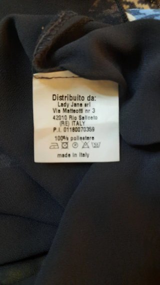 Blusa Carla Ferroni fantasia floreale