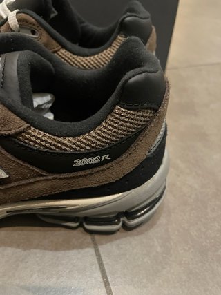 Scarpe New Balance 2002R Brown Black