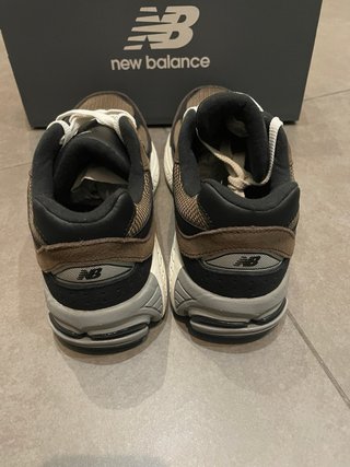 Scarpe New Balance 2002R Brown Black