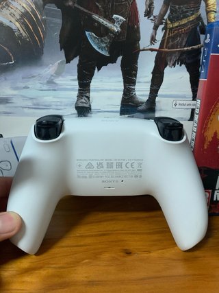 Consola PS5 com 3 Jogos e Comando