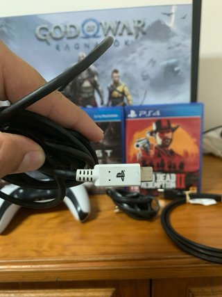 Consola PS5 com 3 Jogos e Comando
