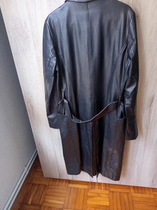 Abrigo de cuero Zara Woman negro