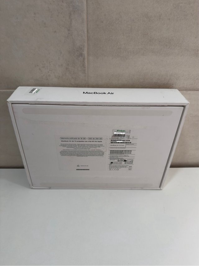 Apple MacBook Air 13,6” M3
