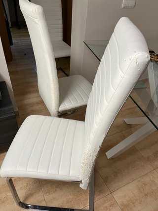 Juego de 4 sillas blancas