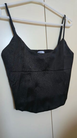 Top corsé Bershka negro