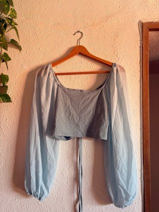 Top azul fruncido manga larga talla M