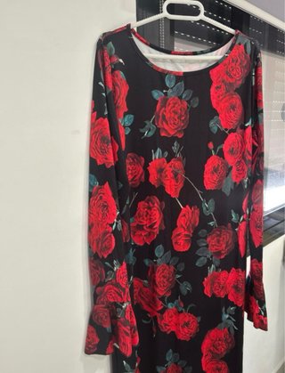 Vestido de volantes con estampado floral