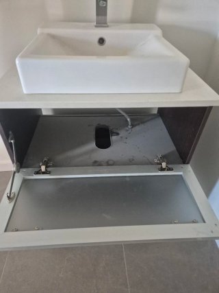 Mueble de baño con lavabo