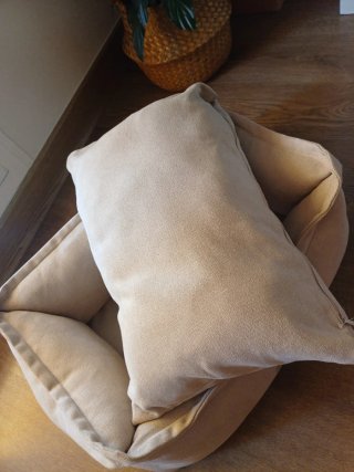 Cama para mascota beige